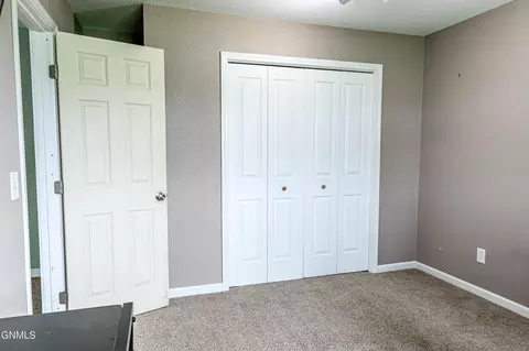 2721 E Calgary Ave, Bismarck, ND 58503 photo 34
