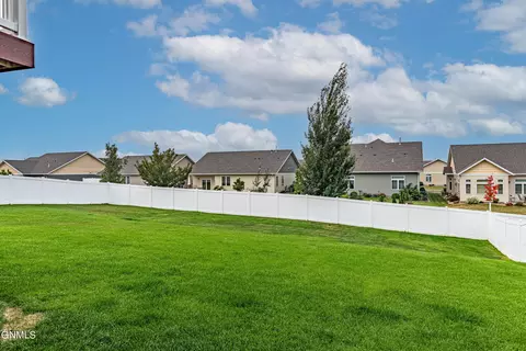 2721 E Calgary Ave, Bismarck, ND 58503 photo 47