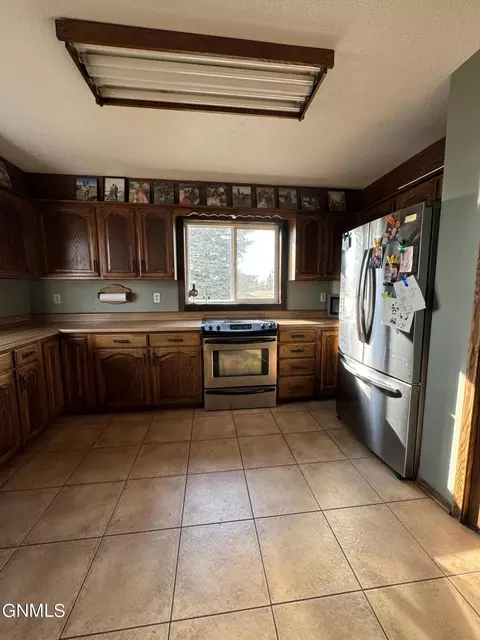 10191 County 1 Rd, Mcgregor, ND 58755 photo 17