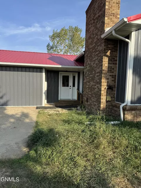 10191 County 1 Rd, Mcgregor, ND 58755 photo 3