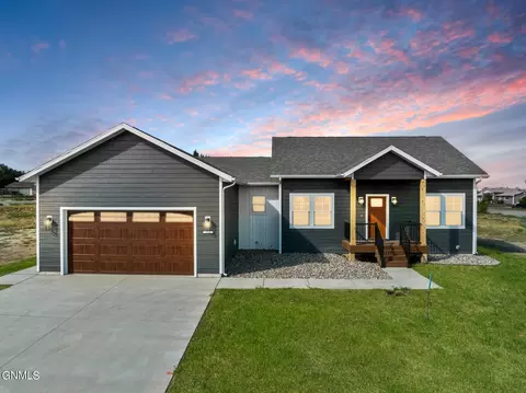 239 Crabapple Dr, Williston, ND 58801 photo 48