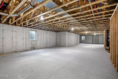 239 Crabapple Dr, Williston, ND 58801 photo 43