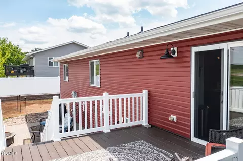 4716 Corvette St NW, Mandan, ND 58554 photo 31