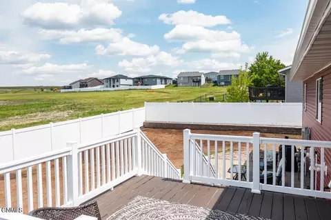 4716 Corvette St NW, Mandan, ND 58554 photo 30