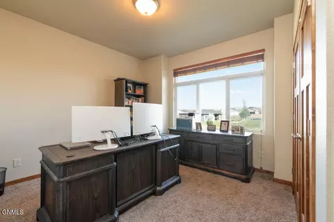 3916 Knudsen Loop, Bismarck, ND 58503 photo 16