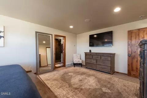 3916 Knudsen Loop, Bismarck, ND 58503 photo 20