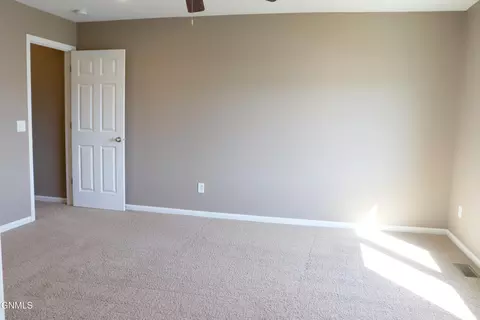 Bedroom - 4015 Normandy St, Bismarck, ND 58503 photo 5 of 10