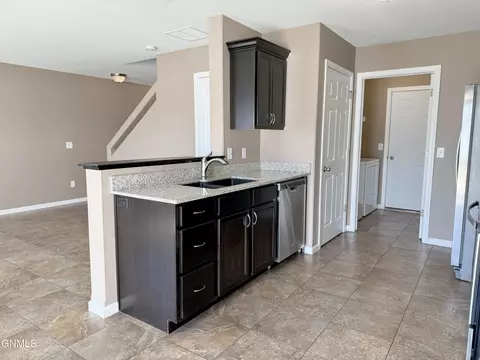 Kitchen - 4015 Normandy St, Bismarck, ND 58503 photo 5 of 6