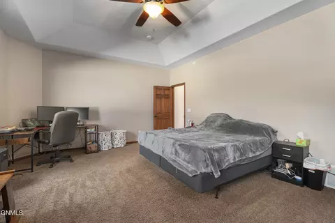 152 Duchess Dr, Bismarck, ND 58501 photo 10