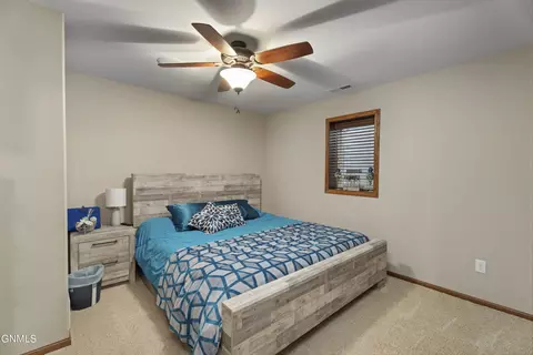 152 Duchess Dr, Bismarck, ND 58501 photo 24