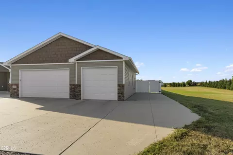 152 Duchess Dr, Bismarck, ND 58501 photo 31