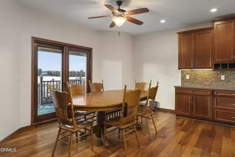 152 Duchess Dr, Bismarck, ND 58501 photo 8
