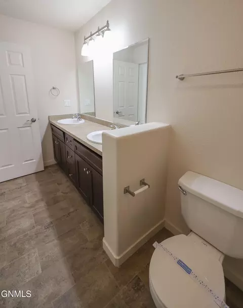 2804 28th St W, Williston, ND 58801 photo 11