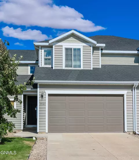 2804 28th St W, Williston, ND 58801