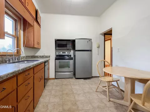 301 1st Ave E, Powers Lake, ND 58773 photo 9