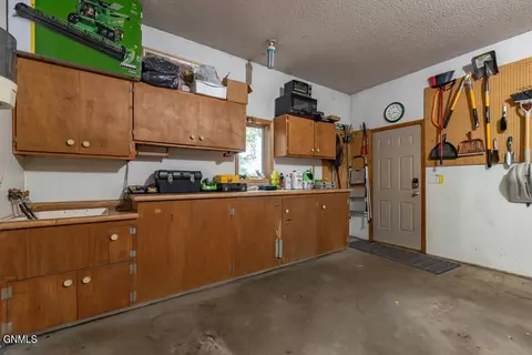 2012 Harbor Dr W, Bismarck, ND 58504 photo 47