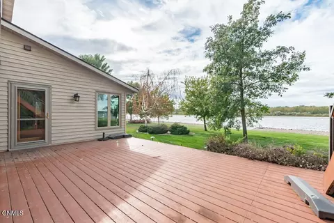 2012 Harbor Dr W, Bismarck, ND 58504 photo 57