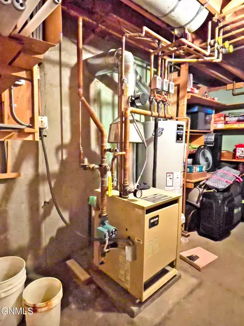 1302 4th Ave E, Williston, ND 58801 photo 49
