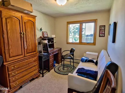 1302 4th Ave E, Williston, ND 58801 photo 50