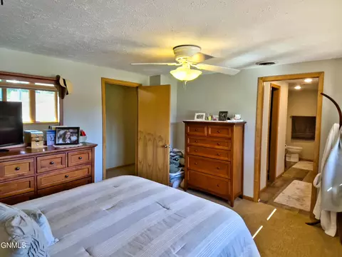 1302 4th Ave E, Williston, ND 58801 photo 61