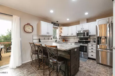 910 20th St SE, Mandan, ND 58554 photo 11