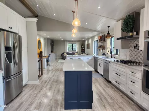 Kitchen - 4000 Cedar Pl, Bismarck, ND 58503 photo 6 of 18