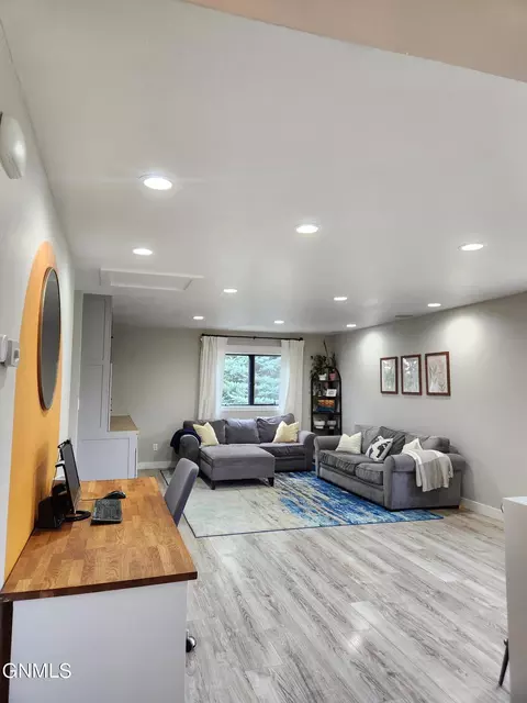 Living - 4000 Cedar Pl, Bismarck, ND 58503 photo 2 of 4