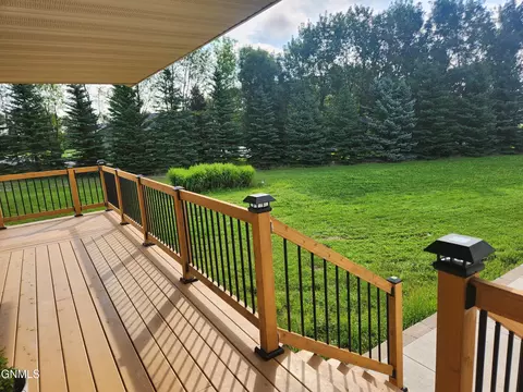 Exterior - 4000 Cedar Pl, Bismarck, ND 58503 photo 6 of 6