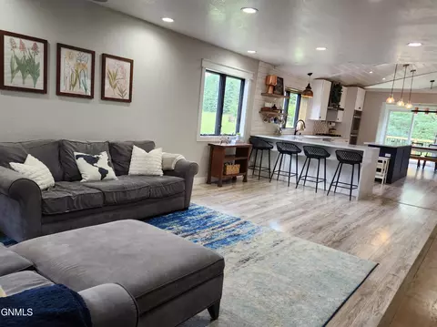 Living - 4000 Cedar Pl, Bismarck, ND 58503 photo 3 of 4