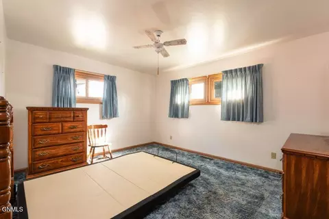 1801 Monte Dr NW, Mandan, ND 58554 photo 9