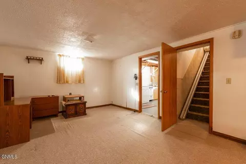 1801 Monte Dr NW, Mandan, ND 58554 photo 14