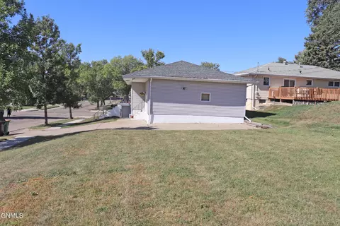 1704 Porter Ave, Bismarck, ND 58501 photo 46