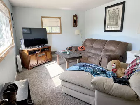 1704 Porter Ave, Bismarck, ND 58501 photo 9