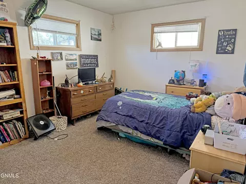 1704 Porter Ave, Bismarck, ND 58501 photo 18