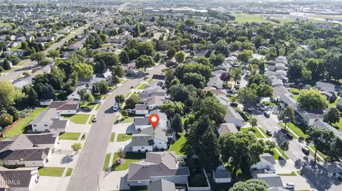 View/Area - 121 Edmonton Dr, Bismarck, ND 58503 photo 6 of 13