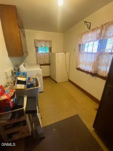 311 Main St, Stanton, ND 58571 photo 20