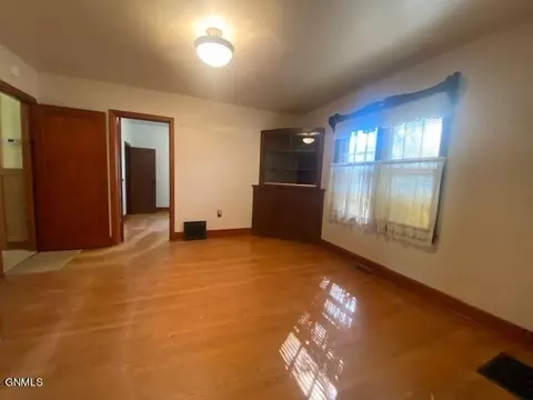 311 Main St, Stanton, ND 58571 photo 14