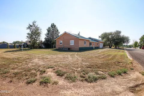 601 Minnesota Ave, Mott, ND 58646 photo 27