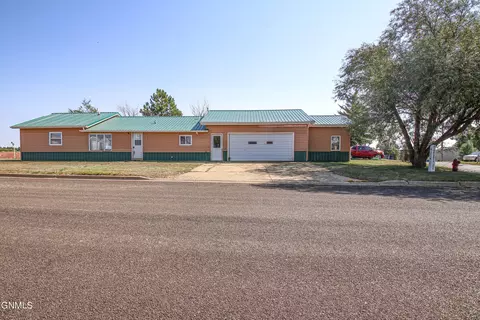 601 Minnesota Ave, Mott, ND 58646