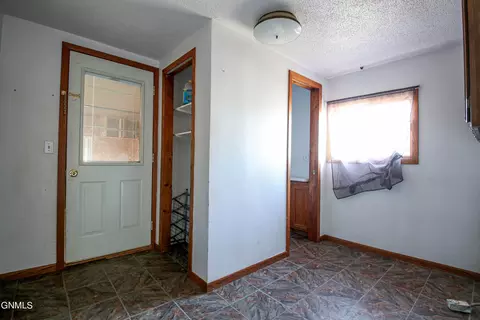 601 Minnesota Ave, Mott, ND 58646 photo 14