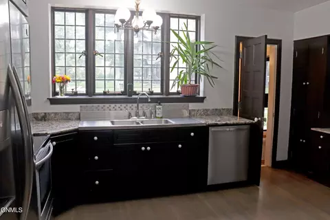 Kitchen - 323 B Ave E, Bismarck, ND 58501 photo 2 of 5
