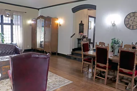 Dining - 323 B Ave E, Bismarck, ND 58501 photo 2 of 2