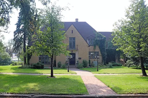 Exterior - 323 B Ave E, Bismarck, ND 58501 photo 16 of 16