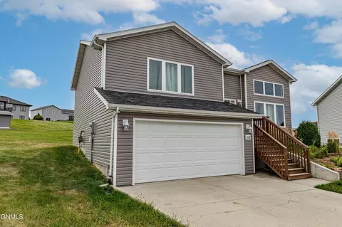 513 Fields Ct SE, Mandan, ND 58554 photo 47