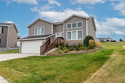 513 Fields Ct SE, Mandan, ND 58554 photo 45