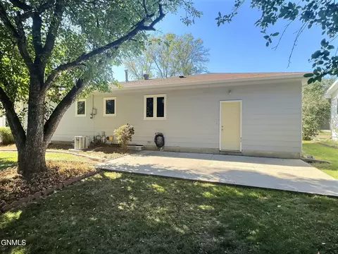 Exterior - 2033 Saint Benedict Dr, Bismarck, ND 58501 photo 4 of 7