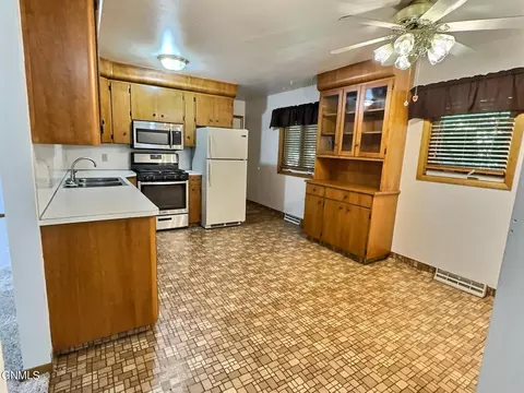 Kitchen - 2033 Saint Benedict Dr, Bismarck, ND 58501 photo 1 of 3