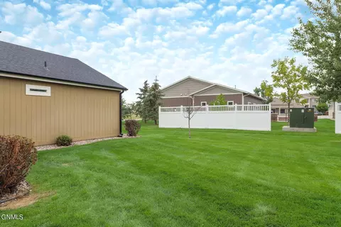 705 40th St E, Williston, ND 58801 photo 5