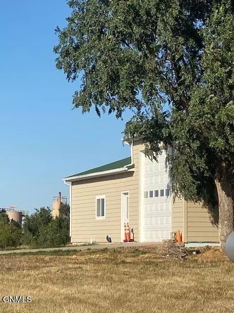 10369 Nd-200, Killdeer, ND 58640 photo 7