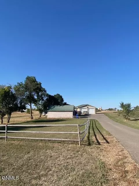 10369 Nd-200, Killdeer, ND 58640 photo 12